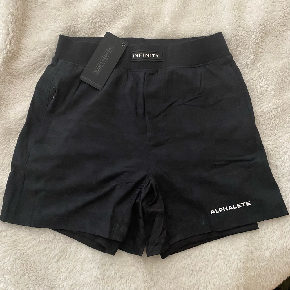 Alphalete Infinity Pro Short - Men's Lined Woven 4-Way Stretch 5" Short